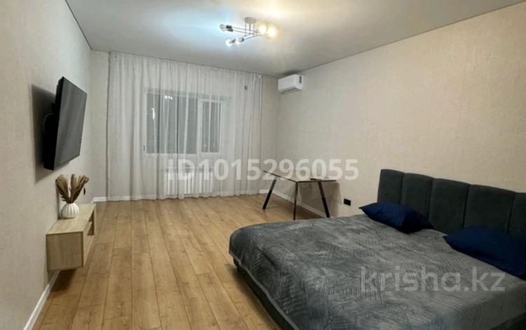 1-комнатная квартира · 49 м² · 9/9 этаж, Сьянова 41 за 15 000 ₸ в Костанае — фото 2