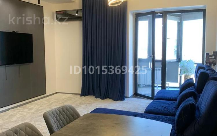 2-бөлмелі пәтер · 75 м² · 8/20 қабат, Снегина 33а, бағасы: 550 000 ₸ в Алматы, Медеуский р-н — фото 2