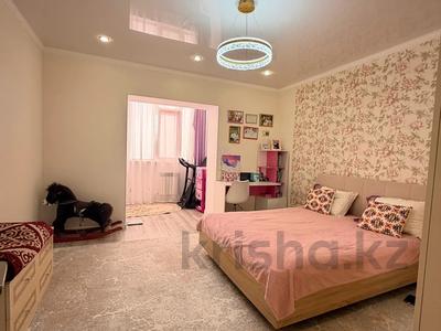 2-бөлмелі пәтер · 80 м² · 4/5 қабат, Айталиева 5/2, бағасы: 26.9 млн ₸ в Уральске