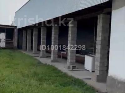Отдельный дом · 2 комнаты · 60 м² · 10 сот., Мкр Бозарвқ уч 18 за 14.5 млн ₸ в Шымкенте, Каратауский р-н