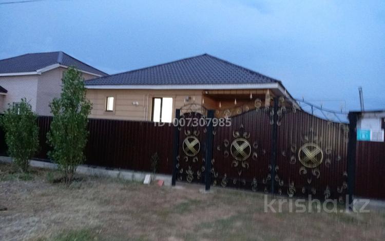 Отдельный дом · 3 комнаты · 160 м² · 10 сот., жилой массив Кызылжар 979 за 28 млн 〒 в Актобе — фото 2