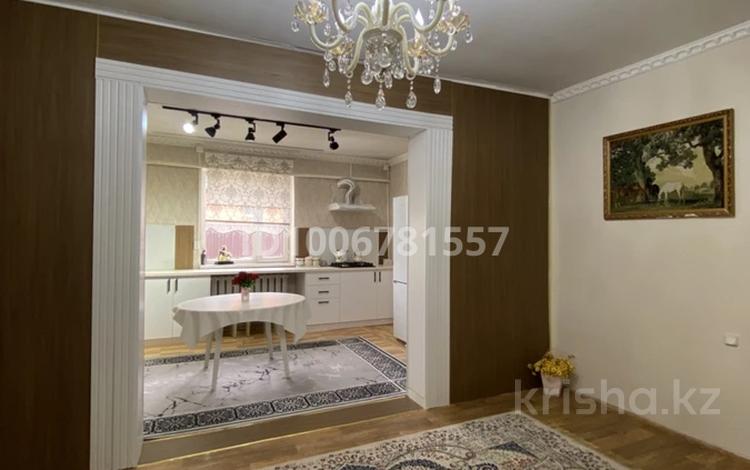 Дом · 7 комнат · 320 м², мкр Уркер, Акдала 10 — Школа 69 за 75 000 ₸ в Астане, Нура р-н — фото 40