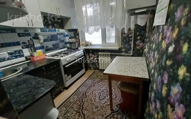 3-бөлмелі пәтер · 62 м² · 1/5 қабат, Казахстанская, бағасы: 9.7 млн ₸ в Шахтинске — фото 2