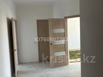 2-бөлмелі пәтер · 77 м² · 5/5 қабат, мкр. Алтын орда, Мкрн Батыс-2 40B — Школа Акбобек, Анвар, бағасы: 150 000 〒 в Актобе