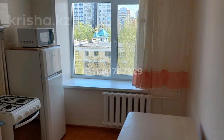 4-комнатная квартира · 80 м² · 7/9 этаж, Республики 10 за 300 000 ₸ в Астане — фото 2