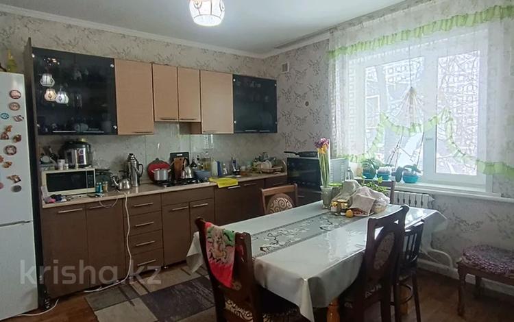 Отдельный дом · 5 комнат · 215 м² · 6 сот., Улица Биржан сал 15 — Гагарина за 63 млн 〒 в Талгаре — фото 2