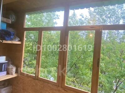 2-комнатная квартира · 44 м² · 3/5 этаж, Майкудук, Майкудук, 13й микрорайон 25 за 10.5 млн ₸ в Караганде, Алихана Бокейханова р-н