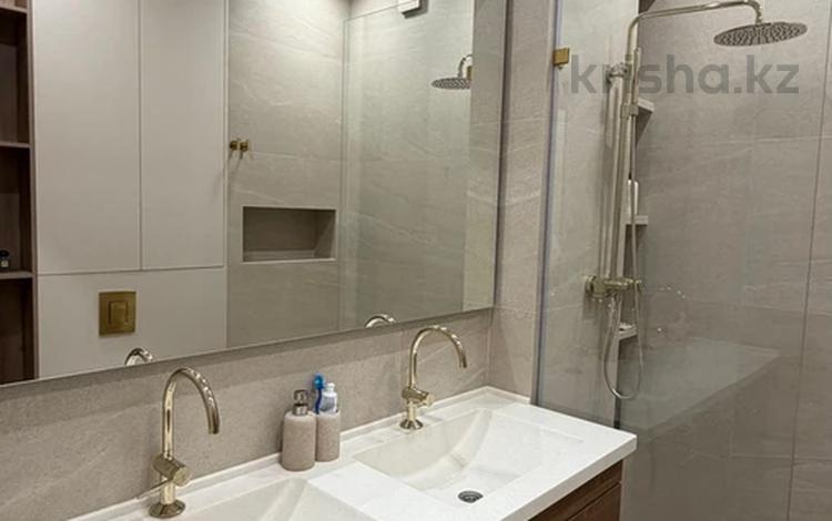 3-комнатная квартира · 106 м² · 8/12 этаж, Е 900 4 за 118 млн ₸ в Астане, Есильский р-н — фото 2