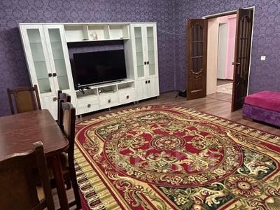 2-комнатная квартира · 73 м² · 2/6 этаж, Курмангазы 1 за 28 млн 〒 в Атырау, мкр Авангард-2