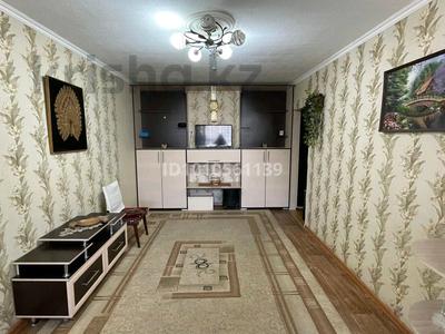 2-комнатная квартира · 44.4 м² · 1/5 этаж, Пришахтинск, Пришахтинск, 22й микрорайон 6 за 14 млн 〒 в Караганде, Алихана Бокейханова р-н