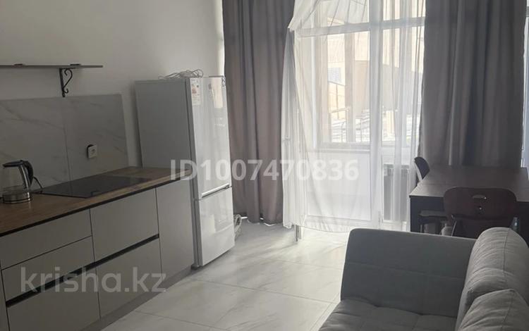 1-бөлмелі пәтер · 45 м² · 1/13 қабат, Кармысова 84/2, бағасы: 450 000 ₸ в Алматы, Медеуский р-н — фото 2
