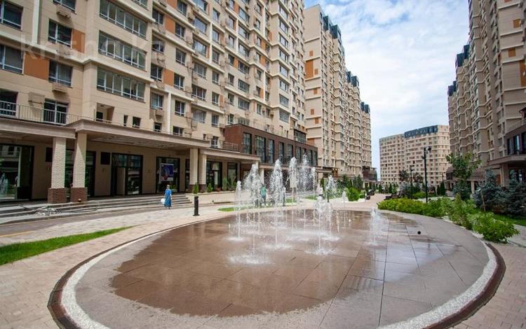 3-комнатная квартира, 112 м², 18/18 этаж помесячно, Жандосова 94А