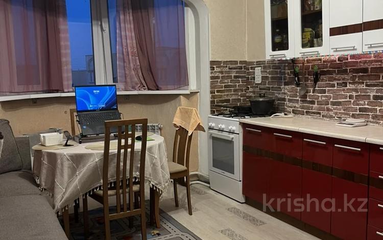 2-комнатная квартира · 54 м², мкр Жетысу-1 35 — Абая СРОЧНО СУПЕР ЦЕНА И КВАРТИРА за 35.5 млн ₸ в Алматы, Ауэзовский р-н — фото 2