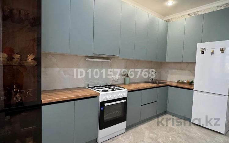 2-комнатная квартира · 73 м² · 1/9 этаж, мкр. Алтын орда, Мустафа Шокай 2В за 28.6 млн ₸ в Актобе — фото 2