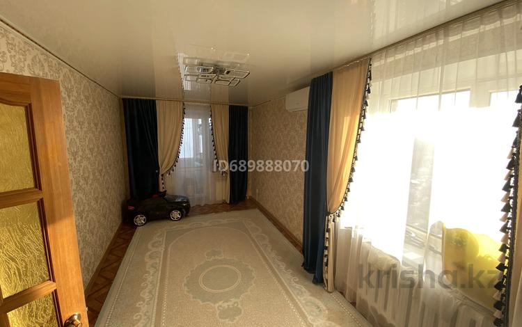 2-комнатная квартира, 43.4 м², 13/14 этаж, Назарбаева 244 за 12 млн 〒 в Уральске — фото 2