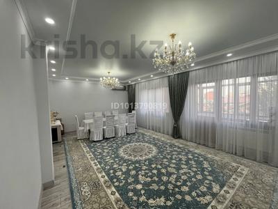 4-бөлмелі пәтер · 200 м² · 3/15 қабат, Айтеке би 113, бағасы: 150 млн ₸ в Атырау