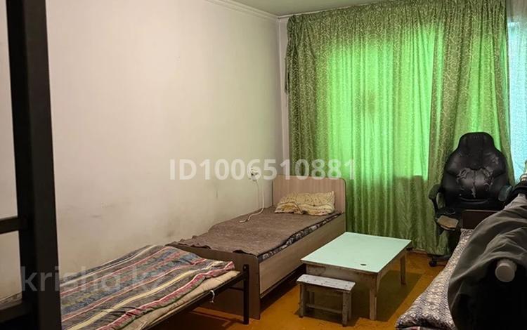 4 бөлме · 75 м² · 2 қабат, №4 ш/а. 19 — Улугбека, бағасы: 37 000 ₸ в Алматы, Ауэзовский р-н — фото 2
