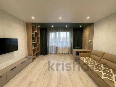2-бөлмелі пәтер · 55 м² · 8/9 қабат, Мкр Степной-3 8, бағасы: 250 000 ₸ в Караганде, Казыбек би р-н