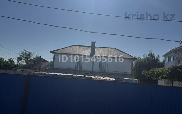 Часть дома · 3 комнаты · 81 м² · 5 сот., Мухамеджана Тынышбаева 53 — Район Первый участок (Алиевский мост) за 18 млн ₸ в Атырау, мкр Привокзальный-1 — фото 2