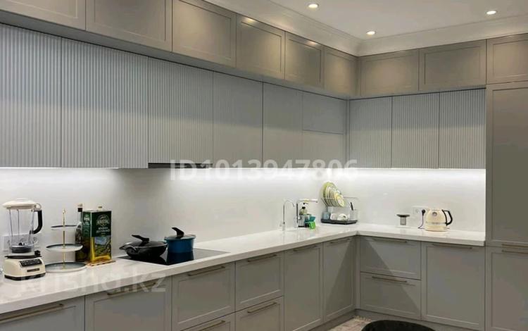 4-бөлмелі пәтер · 210 м² · 2 қабат, Керемет ш/а. 5 к19, бағасы: 2.5 млн ₸ в Алматы, Бостандыкский р-н — фото 2