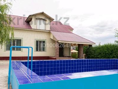 Отдельный дом · 4 комнаты · 280 м², Южная за 300 000 ₸ в Конаеве