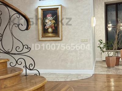 Отдельный дом · 6 комнат · 430 м², Ходжанова 59/9 — Пр. Аль-Фараби - Ул. Ходжанова за 3.5 млн 〒 в Алматы