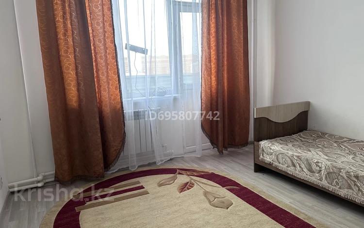 1-комнатная квартира · 34 м² · 5/5 этаж, 10 мкр за 100 000 ₸ в Аксае — фото 11