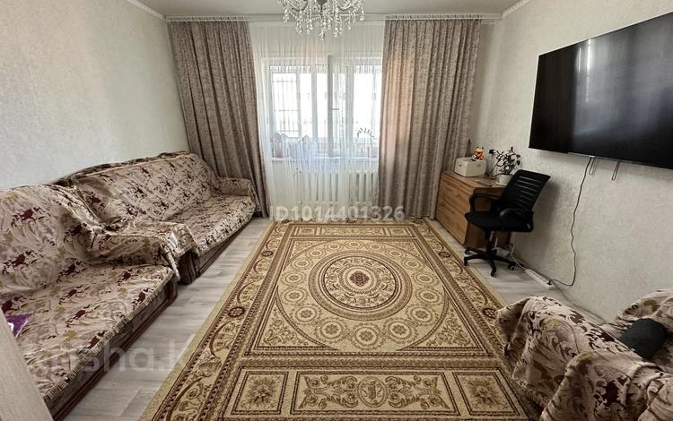 3-бөлмелі пәтер · 71.1 м² · 9/9 қабат, Алашахана 22 А 22А — Сзади музея синий 9 этажный дом, бағасы: 37 млн ₸ в Жезказгане — фото 2