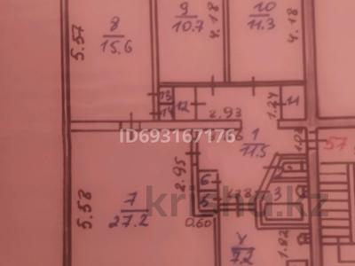 4-комнатная квартира, 91 м², 4/5 этаж, Сатпаева 2 за 7.5 млн 〒 в Лисаковске