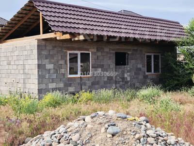 Отдельный дом · 2 комнаты · 42 м² · 6 сот., Байтак — За рестораном Тумар за 24 млн ₸ в 