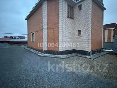 Отдельный дом · 5 комнат · 150 м² · 5 сот., Жилой массив Береке 22 — Жилой массив Береке, возле Авто цона за 400 000 〒 в Актобе