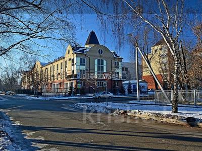 4-бөлмелі пәтер · 305 м², Брусиловского — Васильева. Конституции, бағасы: 250 млн 〒 в Петропавловске