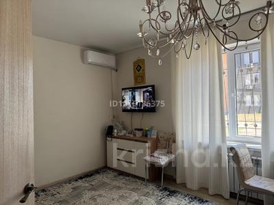 2-бөлмелі пәтер · 43 м² · 1/3 қабат, улица 8 1160 — Өтеген батыр (ГРЭС), бағасы: 200 000 ₸ в Жана куате