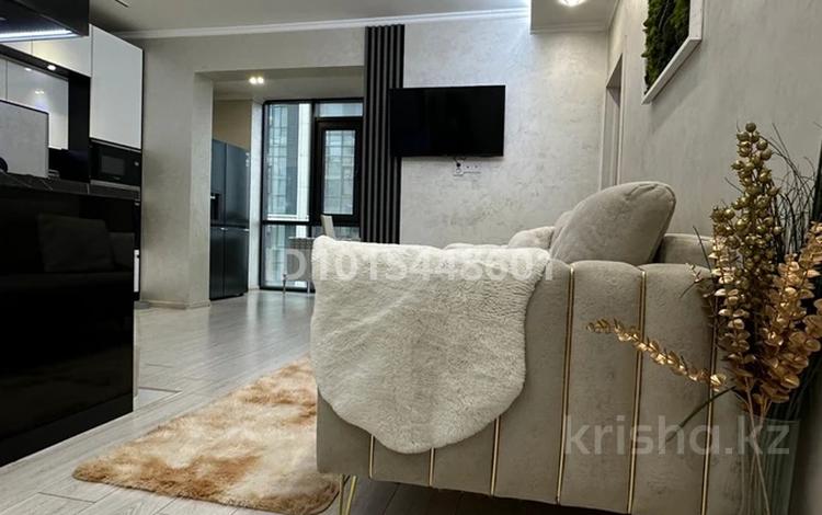 3-бөлмелі пәтер · 70 м², Толе би 181 — Ауэзова, бағасы: 25 000 ₸ в Алматы, Алмалинский р-н — фото 2