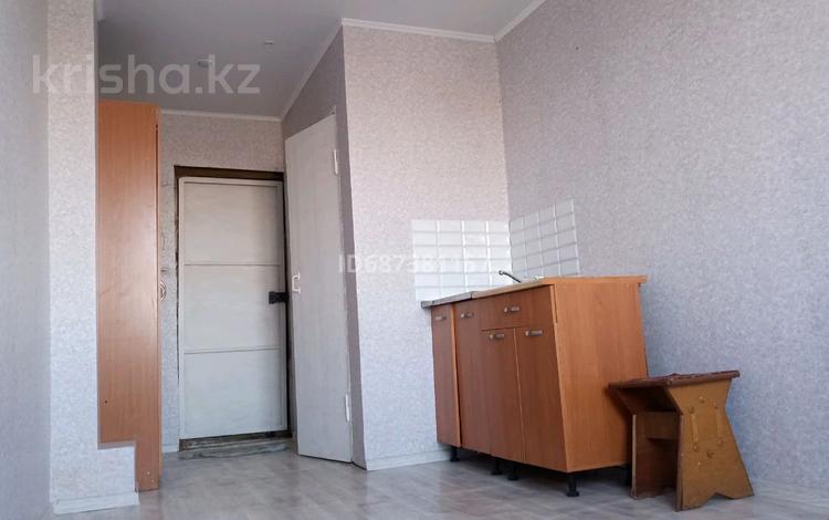 1-комнатная квартира, 13.6 м², 4/5 этаж, Муткенова 58 — Мечеть за 4.5 млн 〒 в Павлодаре — фото 10