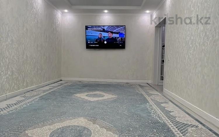 2-комнатная квартира · 70 м² · 4/10 этаж, Громова 16 — Абулхайыр хан за 300 000 〒 в Уральске — фото 2