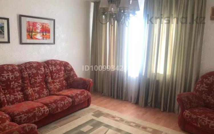 3-бөлмелі пәтер · 56 м² · 4/5 қабат, Махамбета 114а, бағасы: 19 млн ₸ в Атырау — фото 2