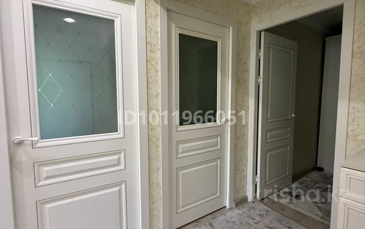 4-бөлмелі пәтер · 78 м² · 2/5 қабат, 18-й мкр. 12, бағасы: 37 млн ₸ в Шымкенте, Аль-Фарабийский р-н — фото 2