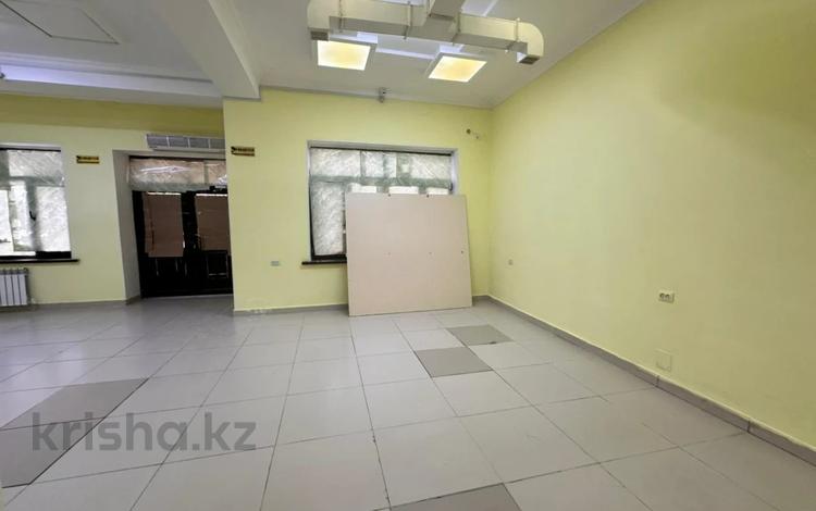 Свободное назначение, магазины и бутики, общепит, салоны красоты, бани, гостиницы и зоны отдыха, медцентры и аптеки, образование, развлечения · 200 м² за 75 млн 〒 в Актау, 17-й мкр — фото 22