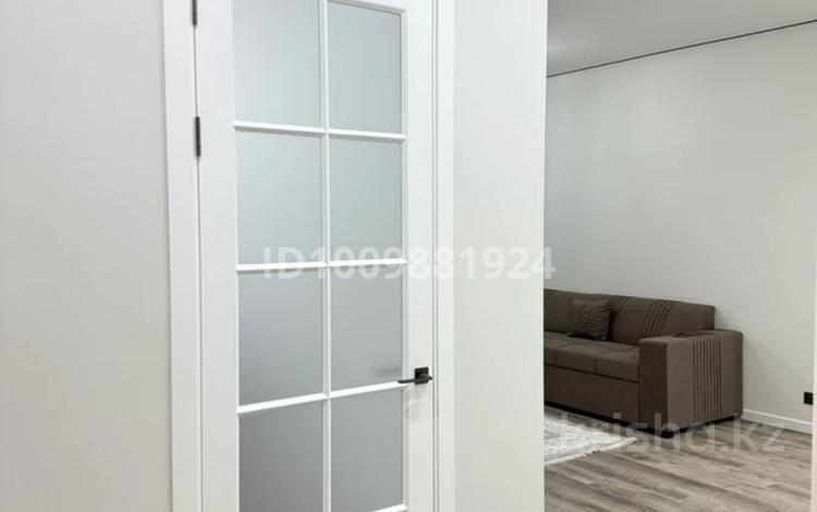 2-комнатная квартира · 70 м² · 5/12 этаж, мкр Северо-Запад, Қ. Төлеметова за 300 000 〒 в Шымкенте, Абайский р-н — фото 15