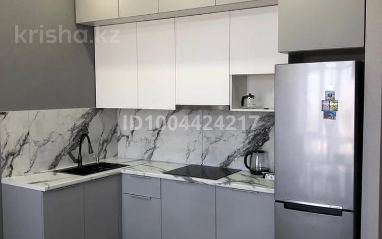 3-комнатная квартира · 65 м² · 8/10 этаж, Алихан Бокейхан 15/1 за 390 000 ₸ в Астане, Есильский р-н — фото 3
