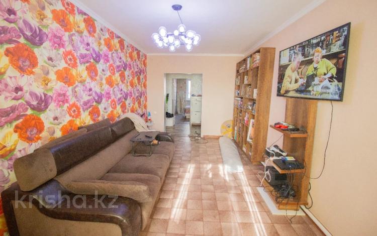 3-комнатная квартира, 70 м², 2/2 этаж, Чкалова за 17.5 млн 〒 в Талдыкоргане — фото 2