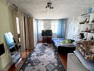 Жеке үй · 3 бөлме · 35 м² · 6 жүзд., Чехова 140, бағасы: 5.7 млн ₸ в Усть-Каменогорске