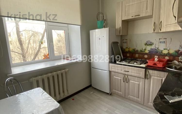 1-комнатная квартира · 40 м² · 3/5 этаж, мкр Кунаева 66 за 115 000 ₸ в Уральске — фото 2
