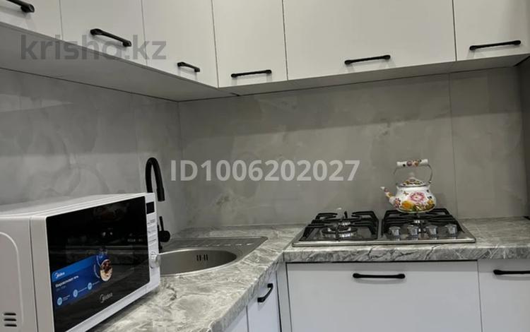 3-бөлмелі пәтер · 70 м² · 1/5 қабат, Клочкова 30 — Жамбыла-Ауезова, бағасы: 400 000 ₸ в Алматы, Алмалинский р-н — фото 2