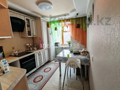 Аренда квартир в Карагандинской обл.: 3-комнатная квартира · 72 м² · 3/9 этаж · помесячно, мкр Юго-Восток, Мкр Юго-Восток, 30й микрорайон 1 — Гапеева за 250 000 〒 3-комнатная квартира · 72 м² · 3/9 этаж · помесячно, мкр Юго-Восток, Мкр Юго-Восток, 30й микрорайон 1 — Гапеева за 250 000 〒 в Караганде, Казыбек би р-н