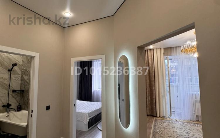 2-бөлмелі пәтер · 40 м² · 1/9 қабат, Алтын орда ш/а. 360/1, бағасы: 20 000 ₸ в Актобе, мкр. Алтын орда — фото 2