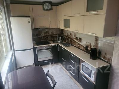 2-бөлмелі пәтер · 48 м² · 3/5 қабат, Абая 27 — Рынка, бағасы: 15 000 ₸ в Новой бухтарме