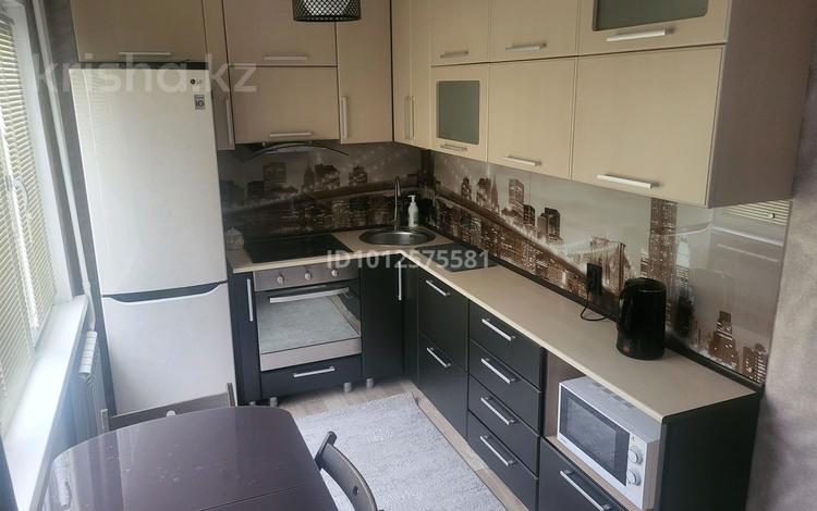 2-бөлмелі пәтер · 48 м² · 3/5 қабат, Абая 27 — Рынка, бағасы: 15 000 ₸ в Новой бухтарме — фото 3
