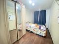 3-комнатная квартира · 61.5 м² · 1/5 этаж, мкр Юго-Восток, ДЮСЕМБЕКОВА 35 за 18.5 млн ₸ в Караганде, Казыбек би р-н — фото 2